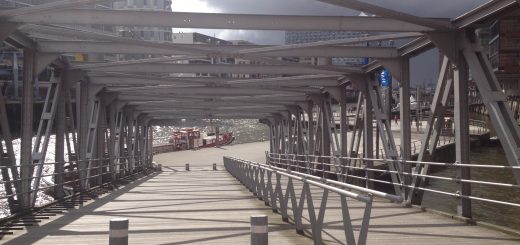 Deep Learning vs Machine Learning Comparison Feature Learning Big Data Tips Mining Tools Analysis Analytics Algorithms Classification Clustering Regression